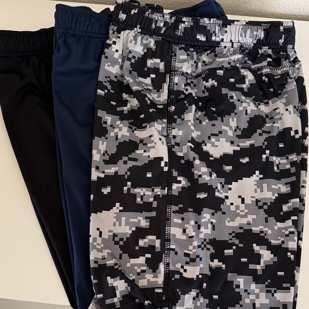 Athletic Works Black and Camo Kids Shorts Set